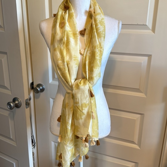 J. Jill Pure Jill Sunlight Scarf India Gold Tassels NWT - Picture 4 of 5